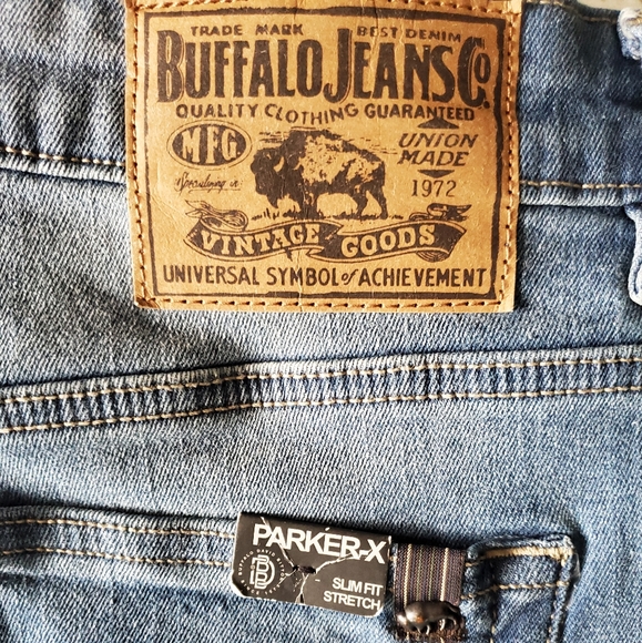 Buffalo David Bitton SlimFit Denim Jean Shorts 33 Waist. NWOT - Picture 4 of 8